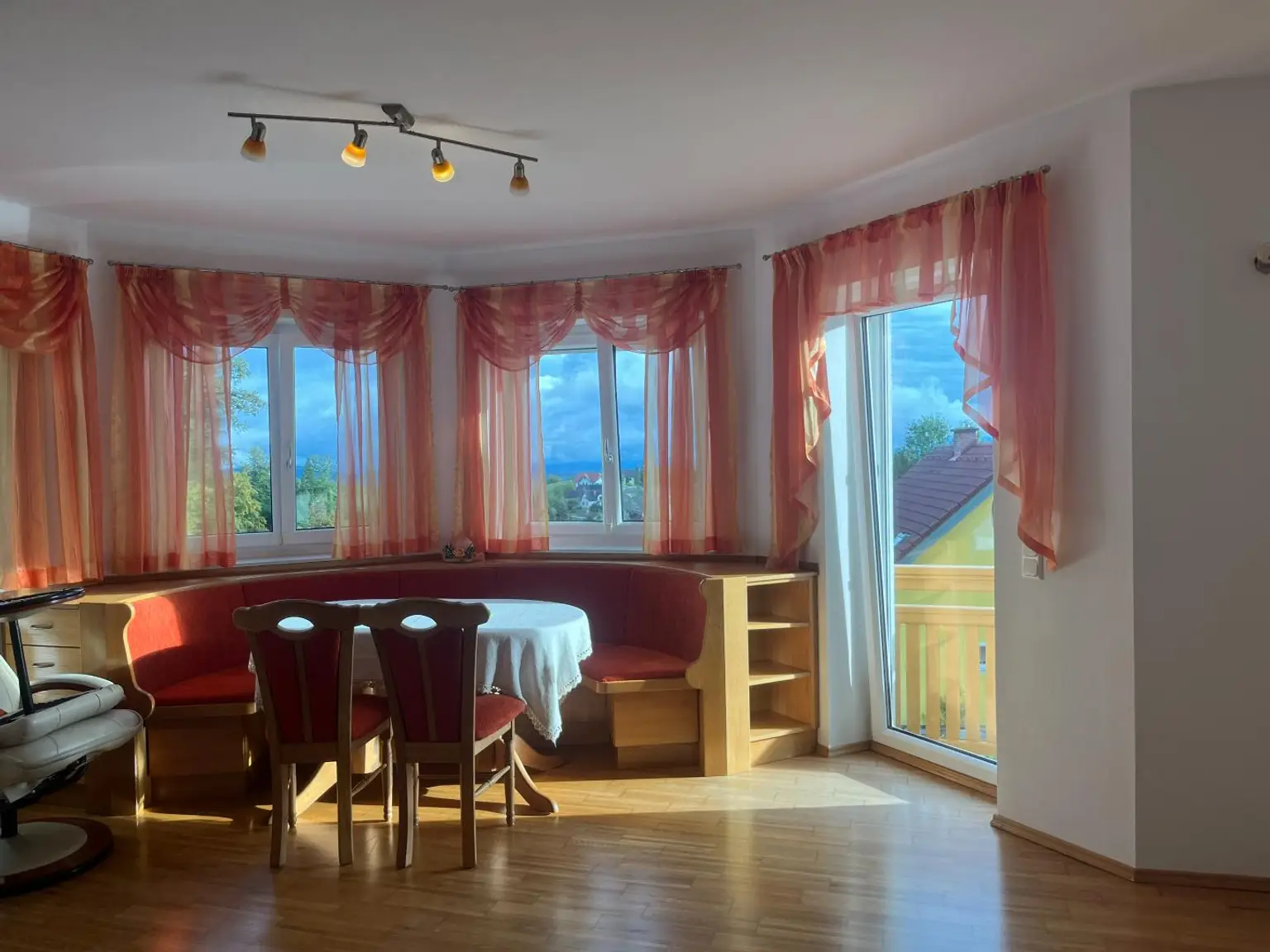 Gepflegter Bungalow mit Traumaussicht