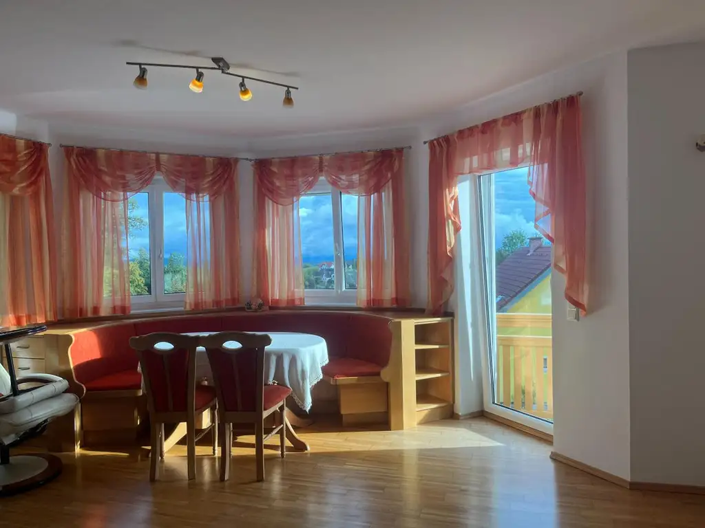 Gepflegter Bungalow mit Traumaussicht