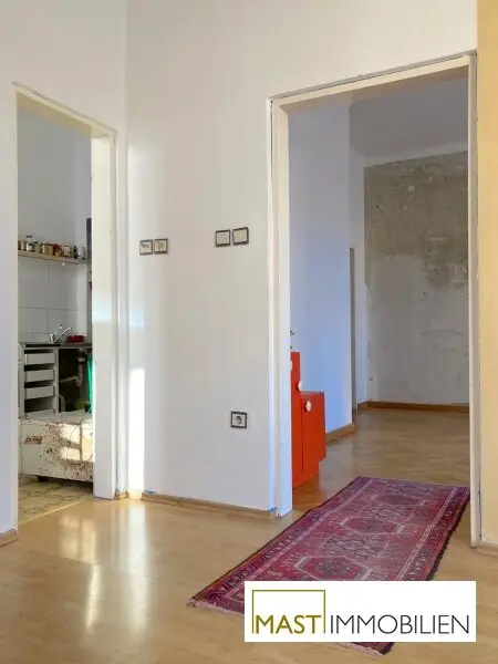 *NEU* Sanierungsbedürftige 2-Zimmer Wohnung mit Potential zur 3-Zimmer-Wohnung