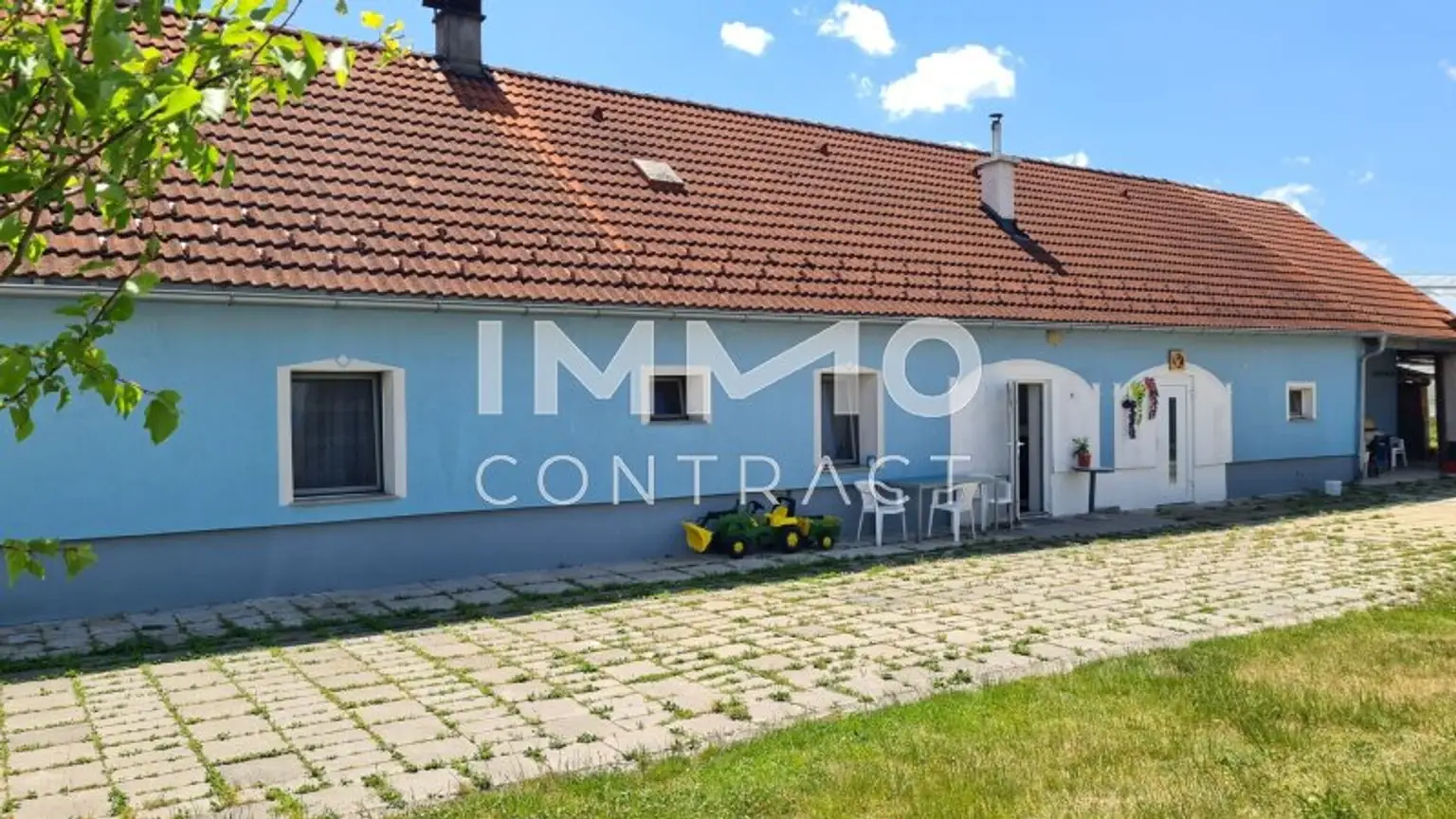 12cf6aff-9392-4ad6-944c-63f80c7bfcf1