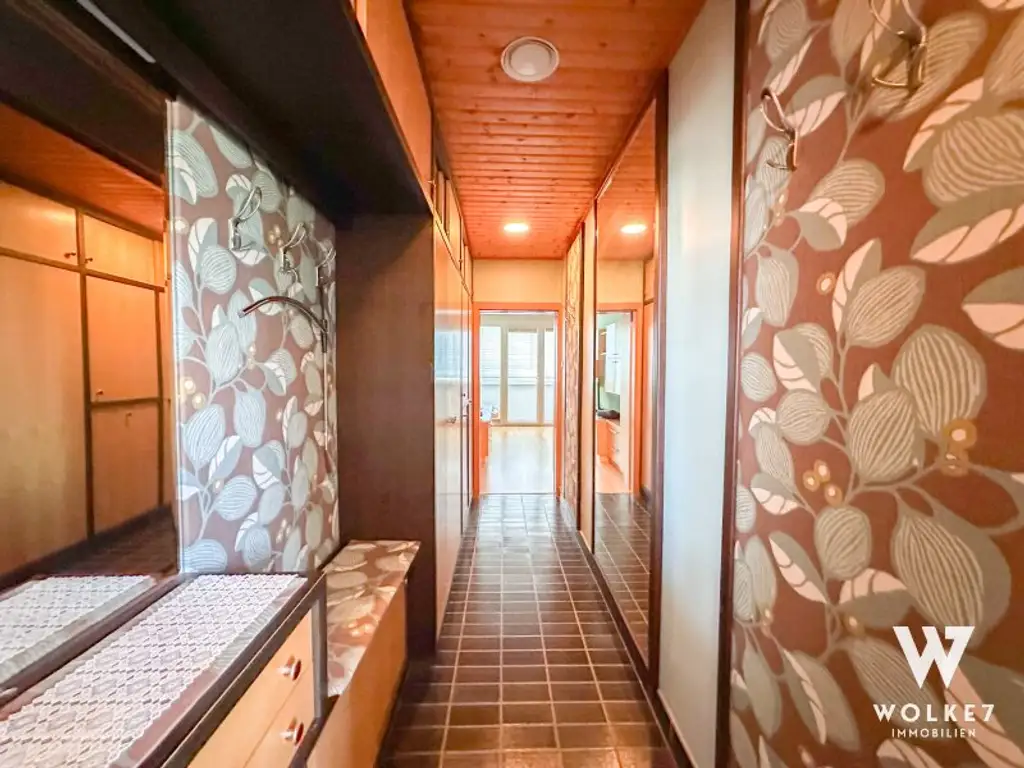 Gepflegte Neubauwohnung mit West-Balkon und Garage