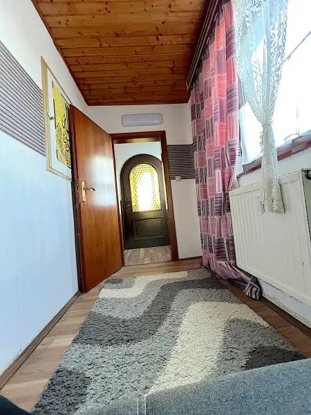 Einfamilienhaus mit 95 m² Wohnfläche, Keller, Garage und 416 m² Garten in Eggern