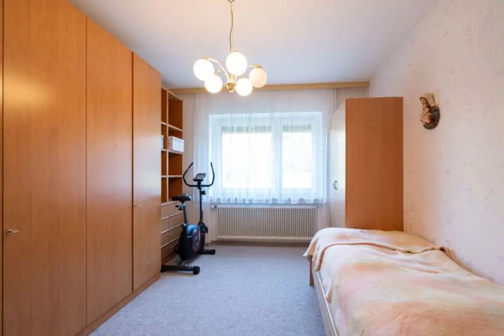 Charmantes Einfamilienhaus mit großzügigem Garten und Pool in Behamberg zu kaufen!