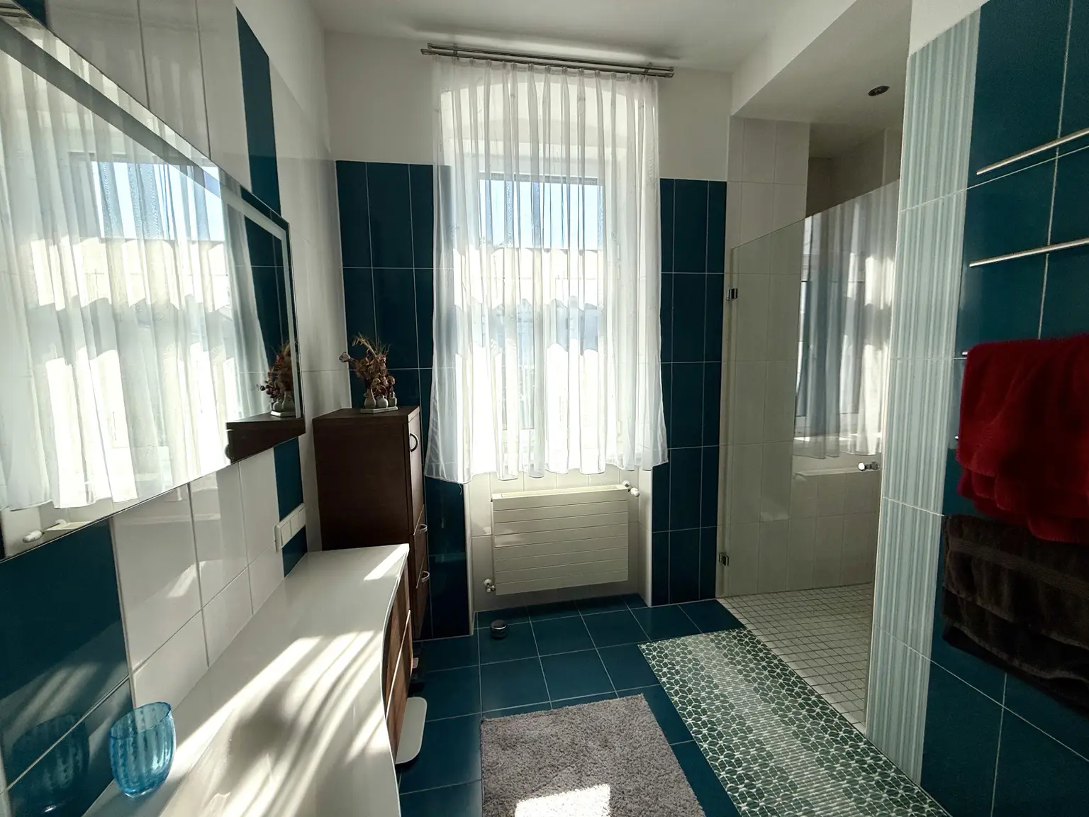 Badezimmer Hochparterre
