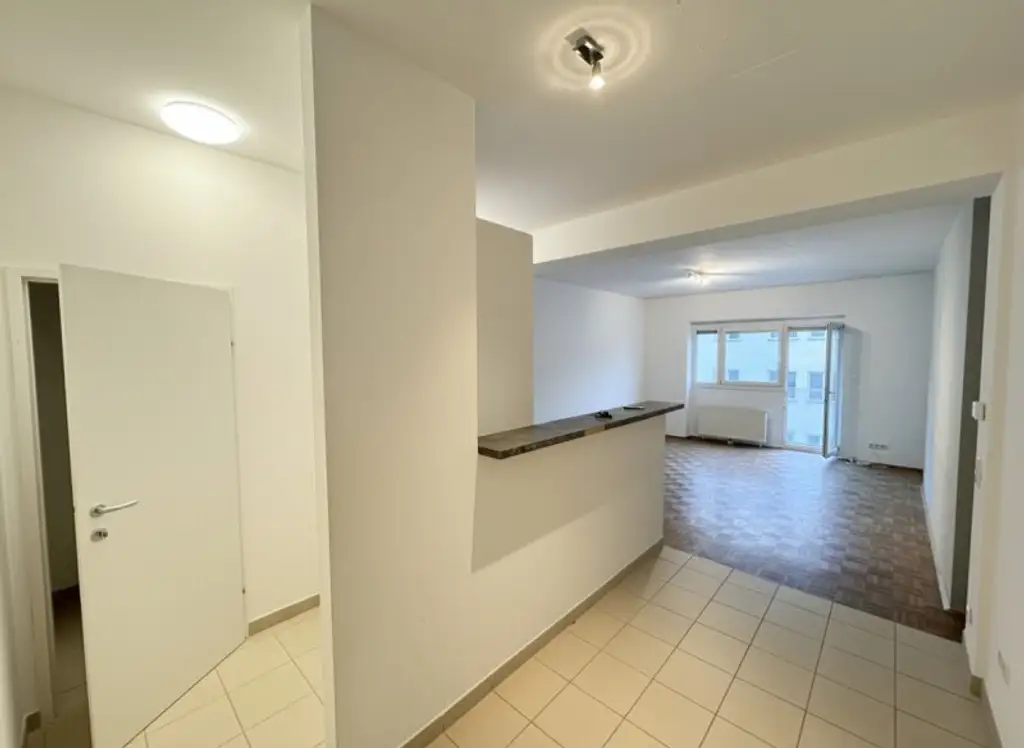 Moderne 2-Zimmer-Wohnung mit offener Wohnküche im 18. Bezirk