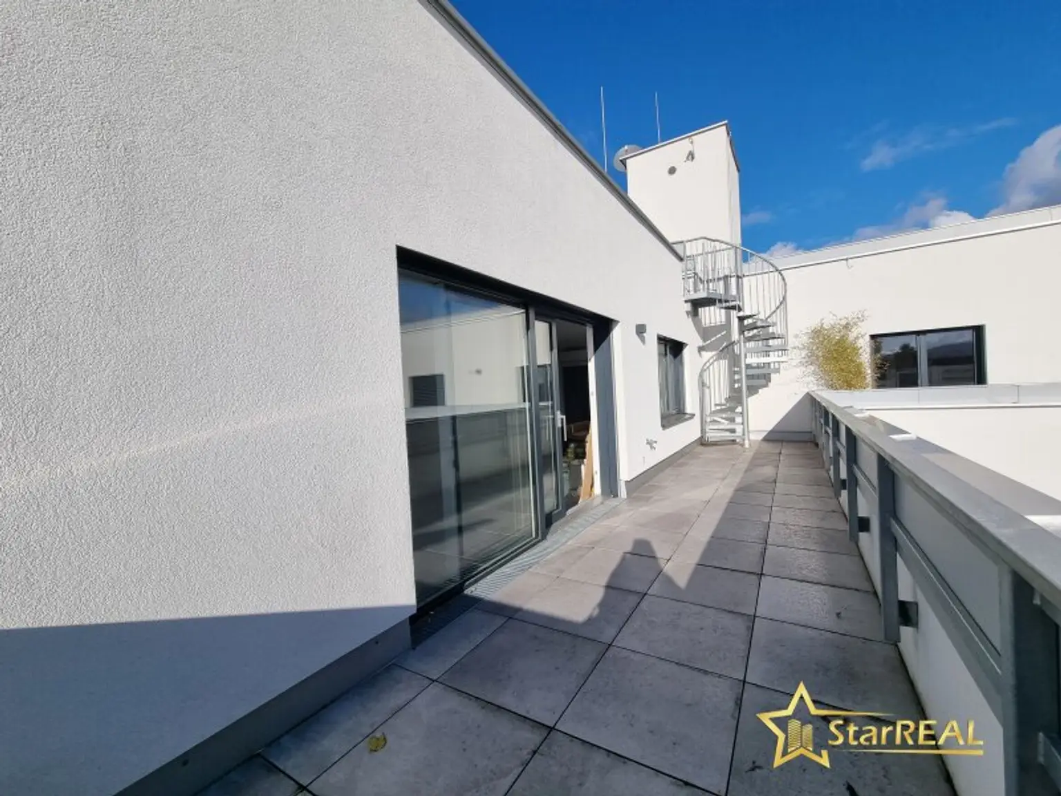 Terrasse auf Wohnebene