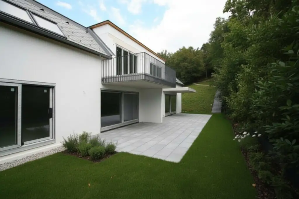 ERSTBEZUG | Familienfreundliches Reihenhaus | 4 Zimmer auf 2 Ebenen mit Terrasse, Balkon & Eigengarten | TOP 4