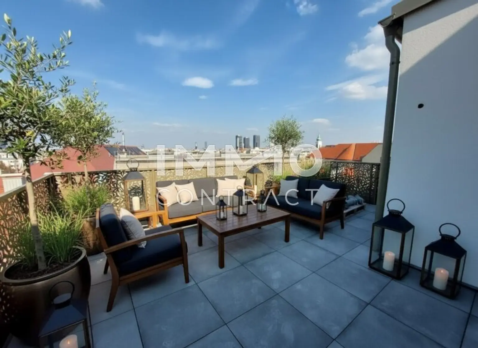 Außergewöhnliche Architektur im Neubau mit hohen Decken! Osterrasse + Westterrasse! Provisionsfrei