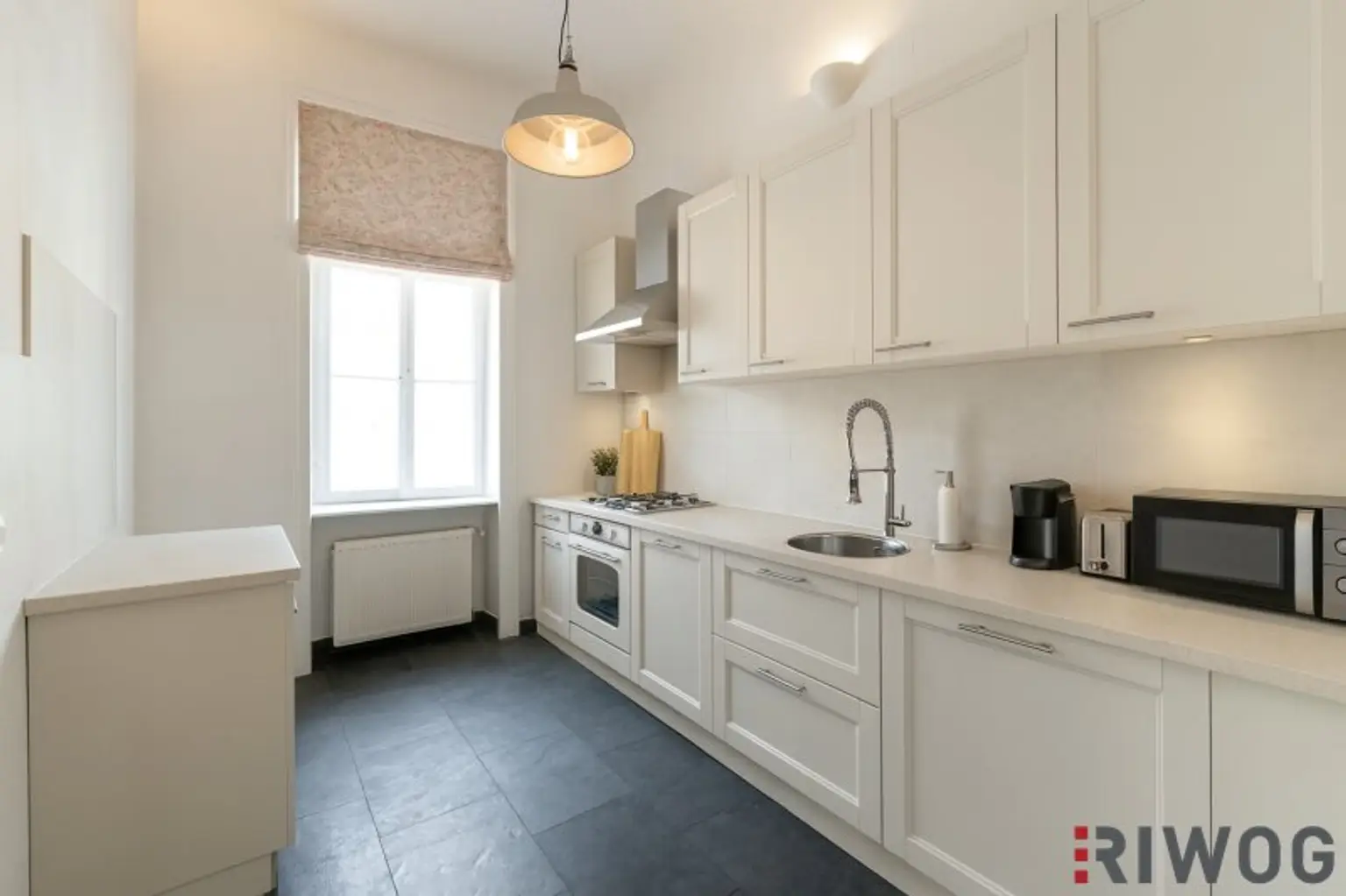 Beeindruckende Stilaltbauwohnung | Innenhofbalkon | Ca. 3,5 m Raumhöhen | 3. Etage | Nähe Donaukanal, Hundertwasserhaus, 1. Bezirk, Prater