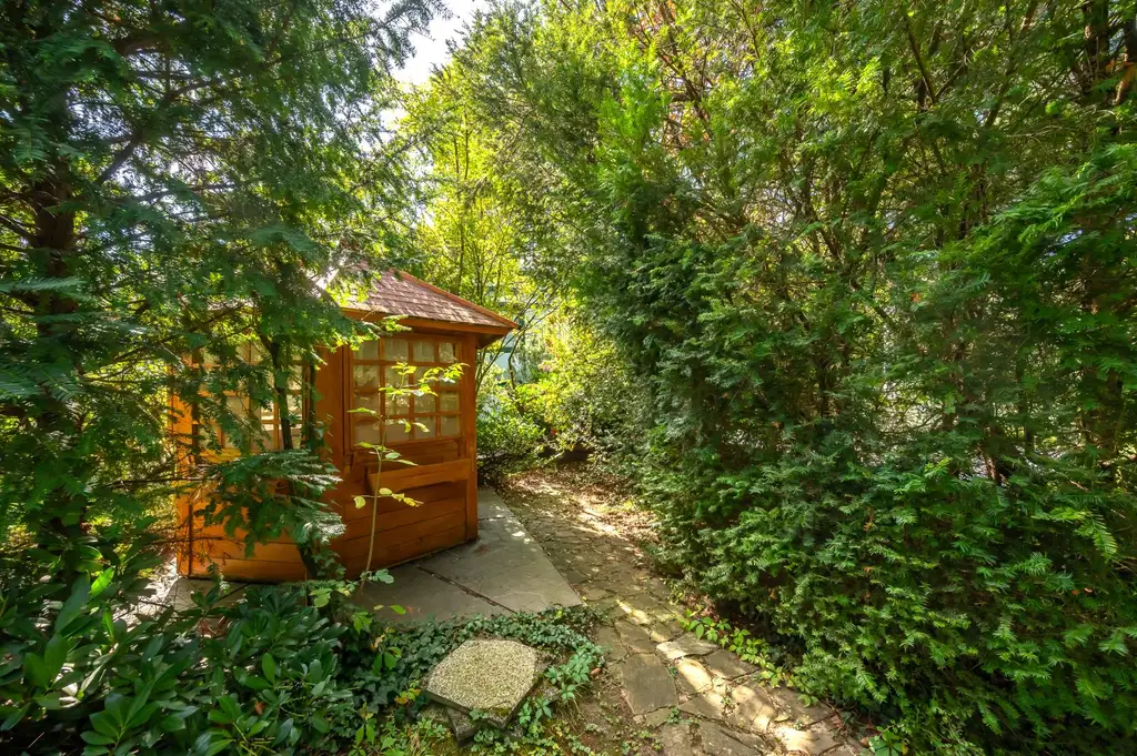 BAUTRÄGER AUFGEPASST: GRUNDSTÜCK FÜR 2 DOPPELHÄUSER | ODER 2 EINFAMILIENHÄUSER