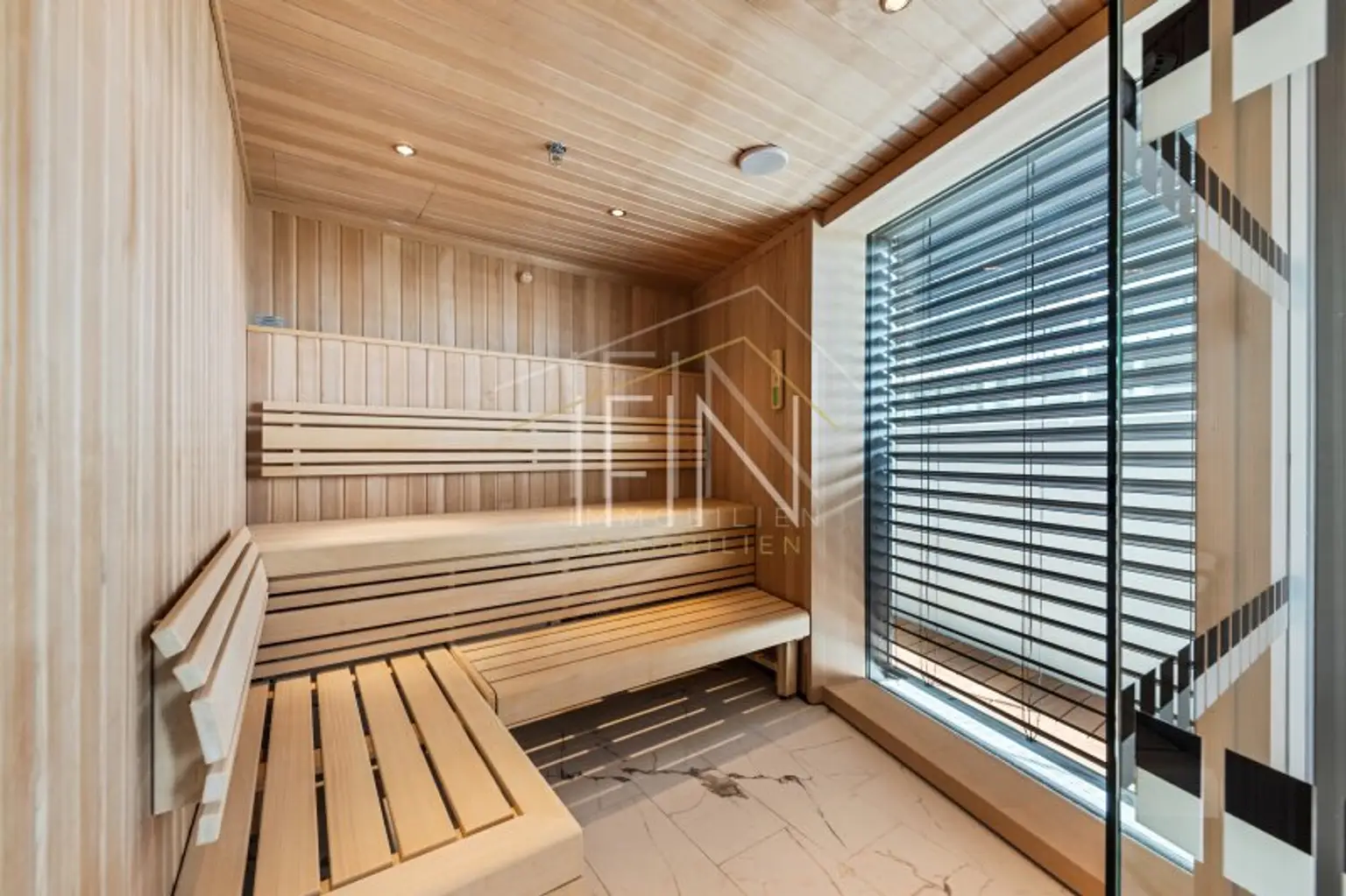 Wellnessbereich mit Sauna