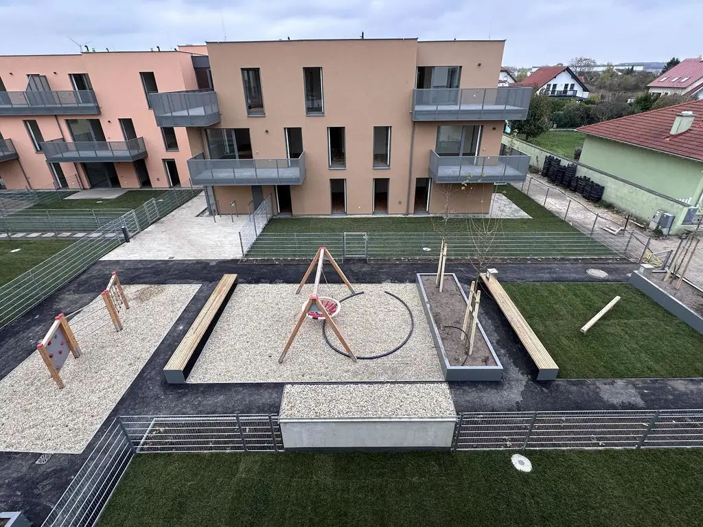 WOHNEN ZWISCHEN WEINGARTEN UND