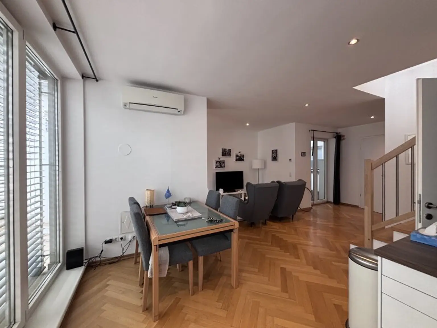 Dachterrassenwohnung ohne Dachschrägen – Erstklassige Lage nahe Börse und Rudolfsplatz