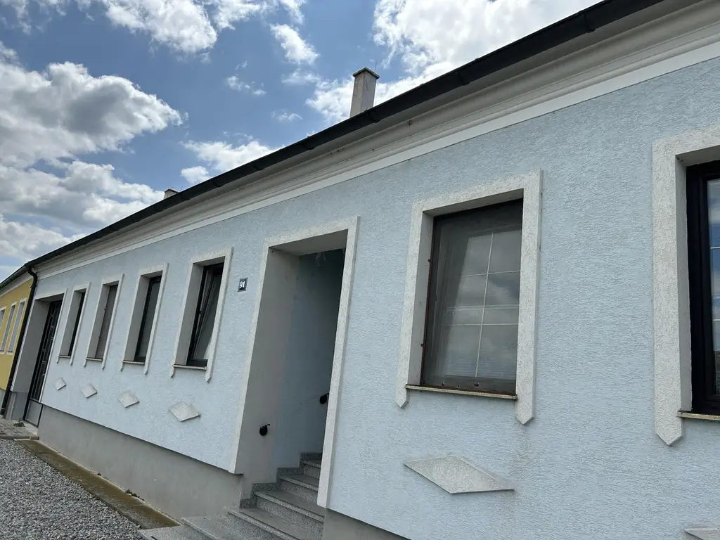 Weinviertler Bauernhaus mit großen Grundstück