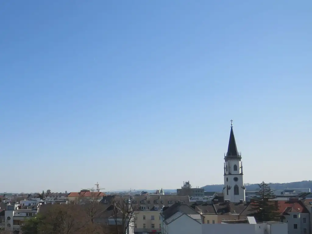 MEGA INNENSTADTWOHNUNG MIT MEGA AUSSICHT!!