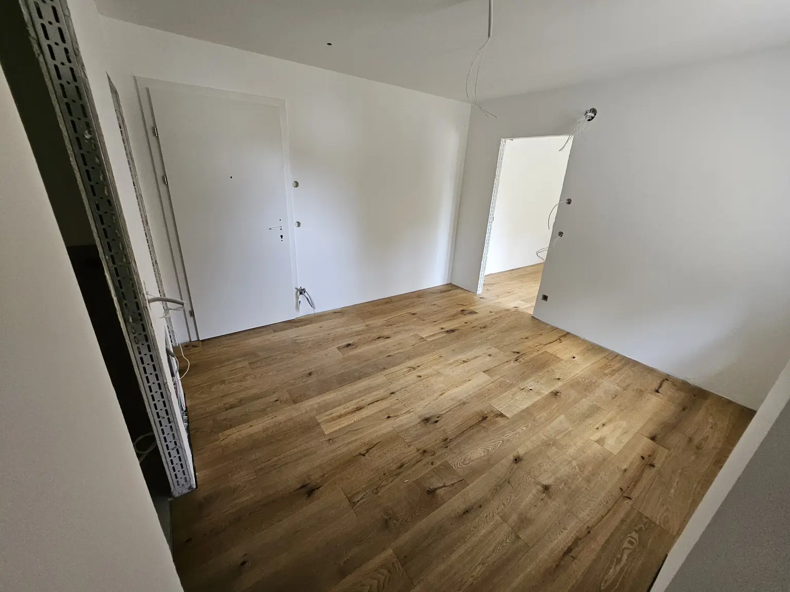 Attraktive Kleinwohnung für Anleger – Nähe AuhofCenter & S-Bahn