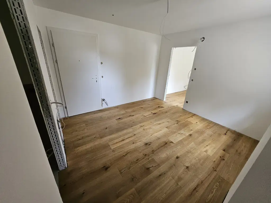 Attraktive Kleinwohnung für Anleger – Nähe AuhofCenter & S-Bahn