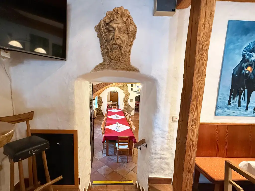 Gasthaus / Weinstube "WEINECK" im Yspertal zu erwerben!