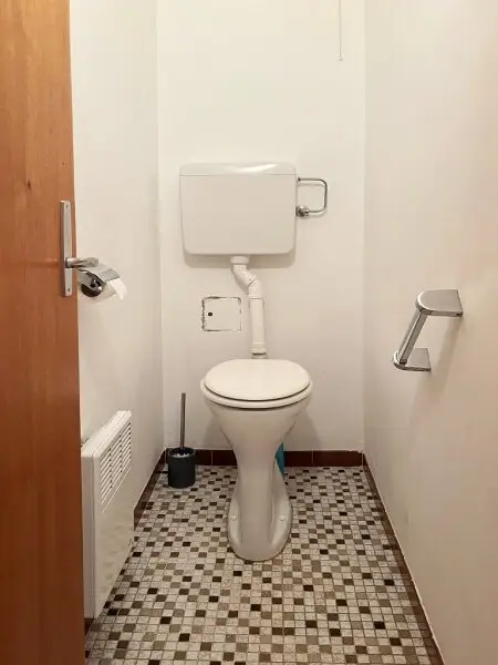Großzügige 2 Zimmer-Loggia Wohnung - ruhig und gleichzeitig zentrumsnah - komplett möbliert