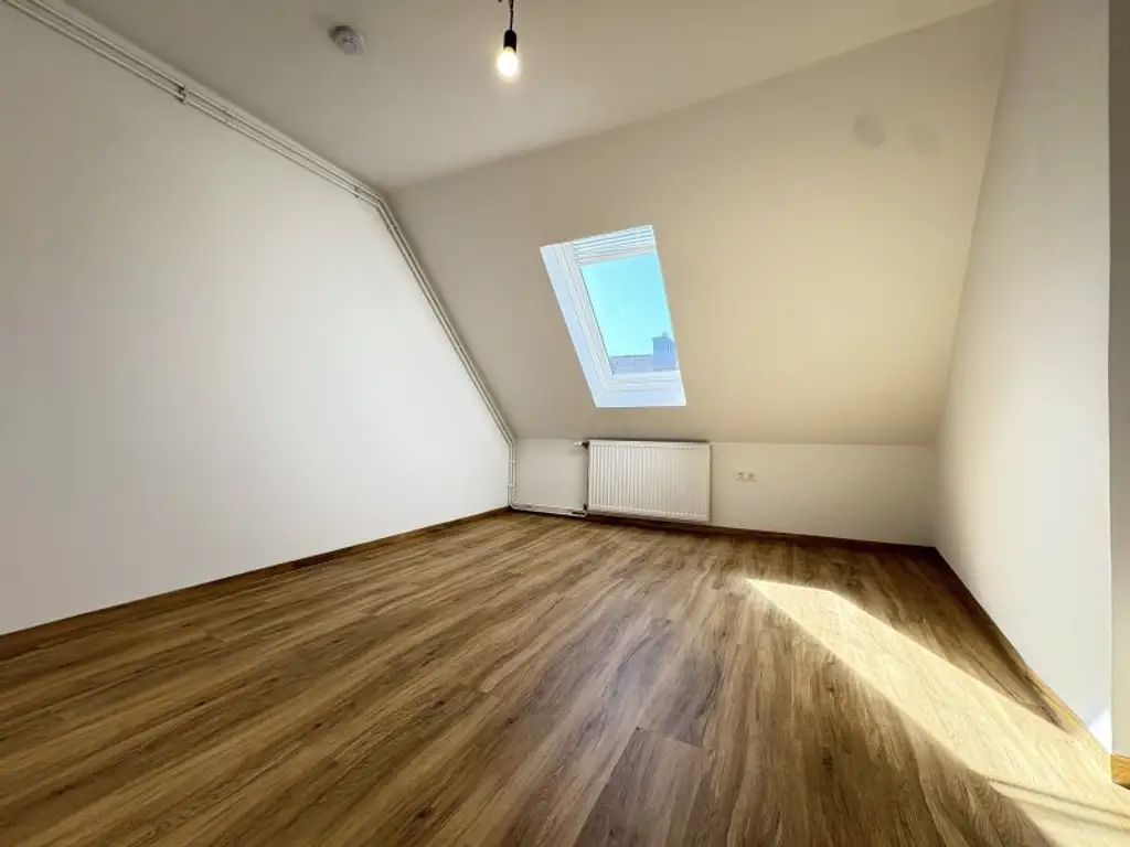 Charmante Dachgeschoßwohnung in St. Pölten – 2 Zimmer, 45 m² zum Wohlfühlen!