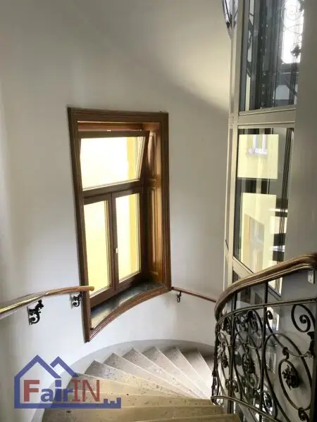 ***TOP LAGE***ALTBAU***ca.124 m² ***4-ZIMMER***NÄHE ROCHUSMARKT***