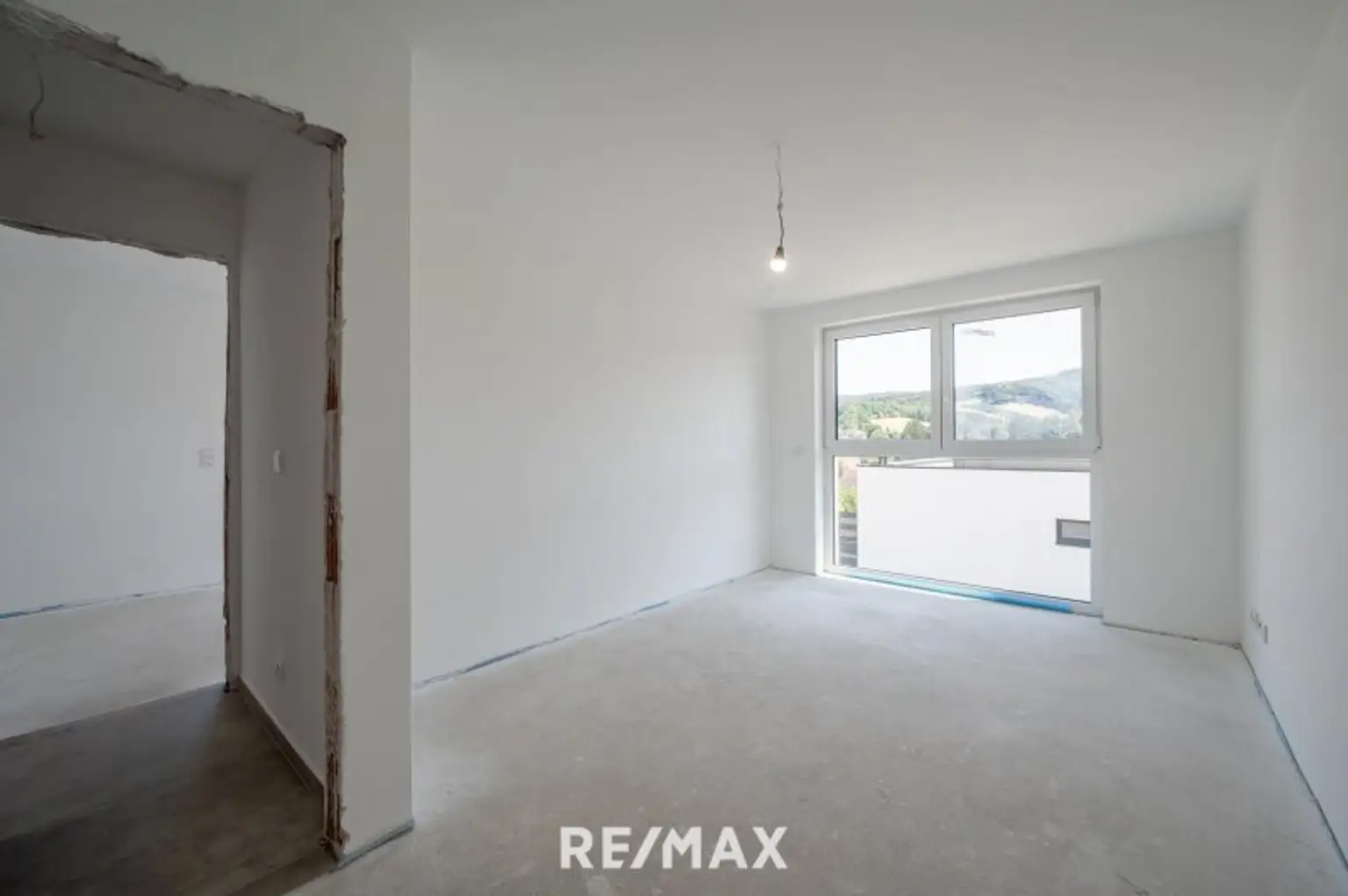 Erstbezug: Großzügiger Familientraum mit unverbaubarem Grünblick!