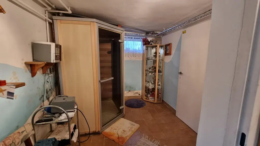Gepflegtes Einfamilienhaus mit Pool und Garten in St. Georgen