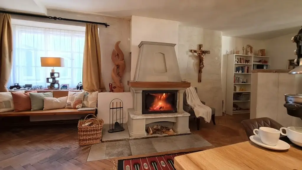 Exklusives Immobilienangebot: Historisches Juwel „Gasthaus“ im Herzen von Pfunds - Tradition trifft modernes Wohnen