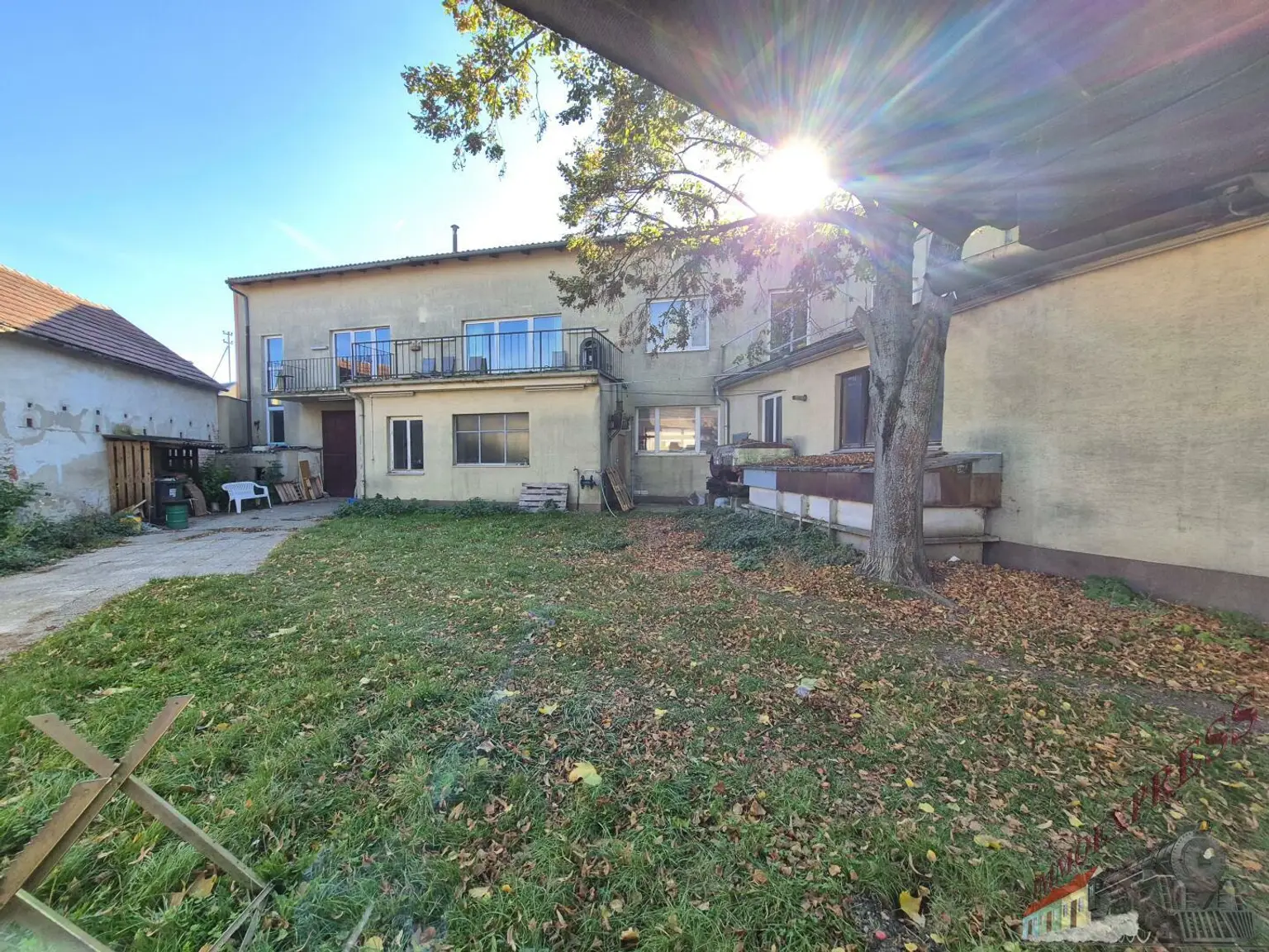 Ideal für Ihre Firma- inklusive Mitarbeiterwohnungen und vielem mehr