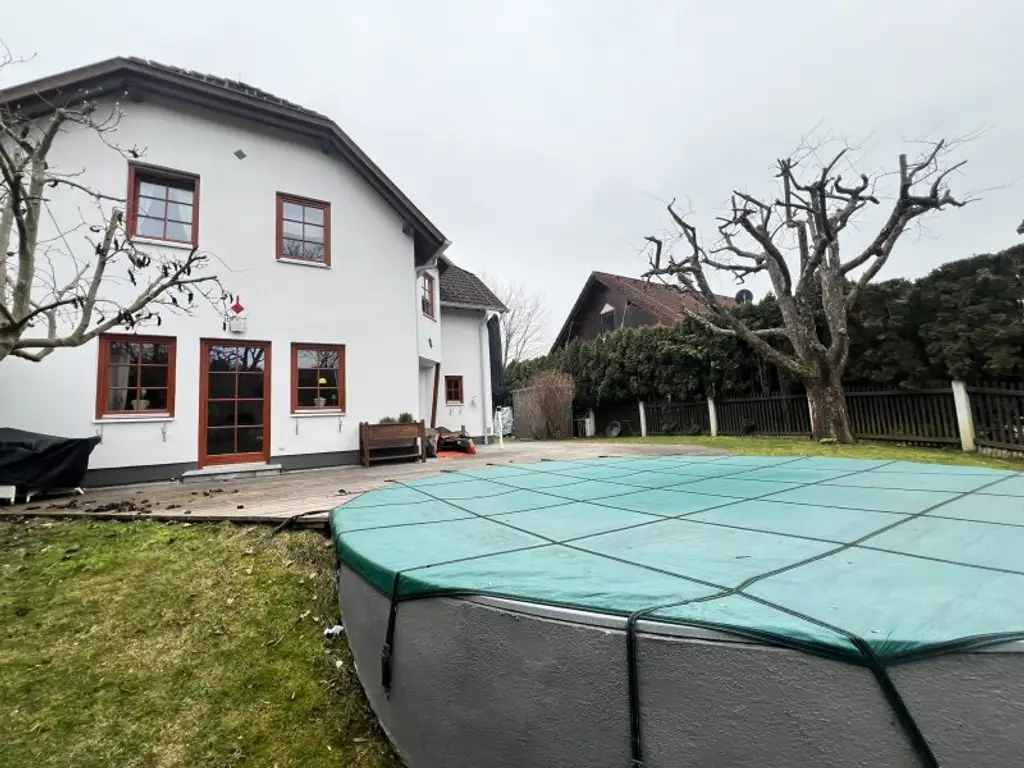 (!) Familienhit mit Charme - gut geschnittene Doppelhaushälfte mit Garten & Pool in Gaaden (!)