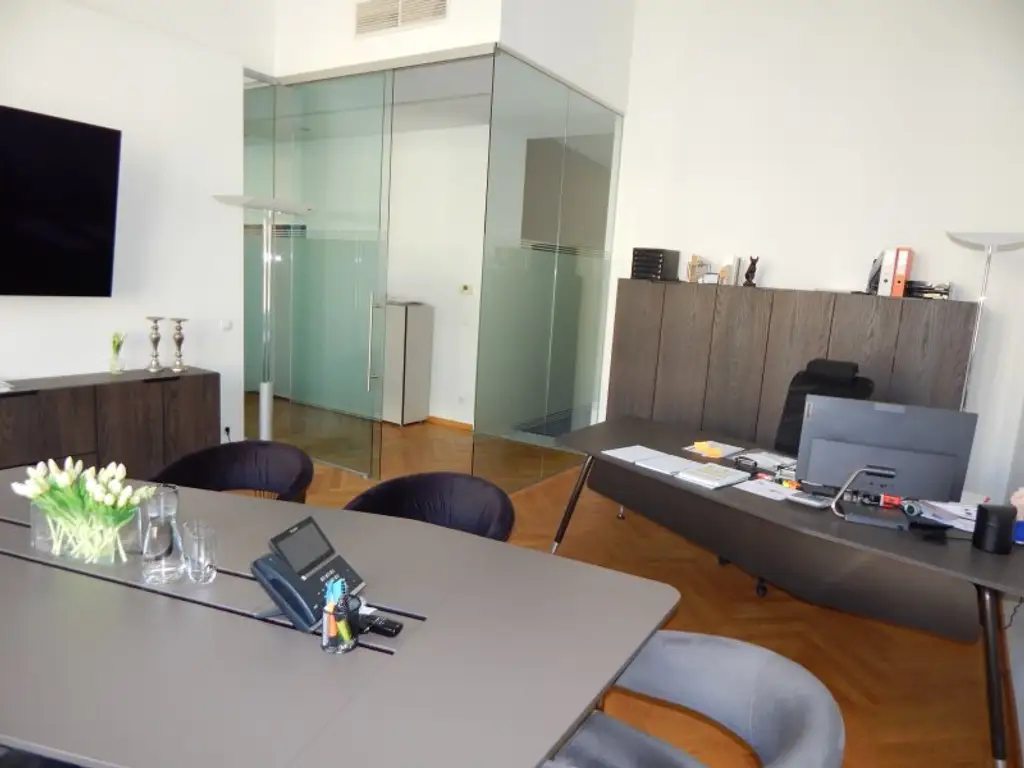 Modernes saniertes Büro/Praxis in zentraler Lage, mit allen Extras - nähe Oper