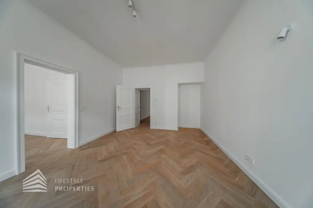 Heller 4-Zimmer Erstbezug mit Balkon, Nähe Meiselmarkt