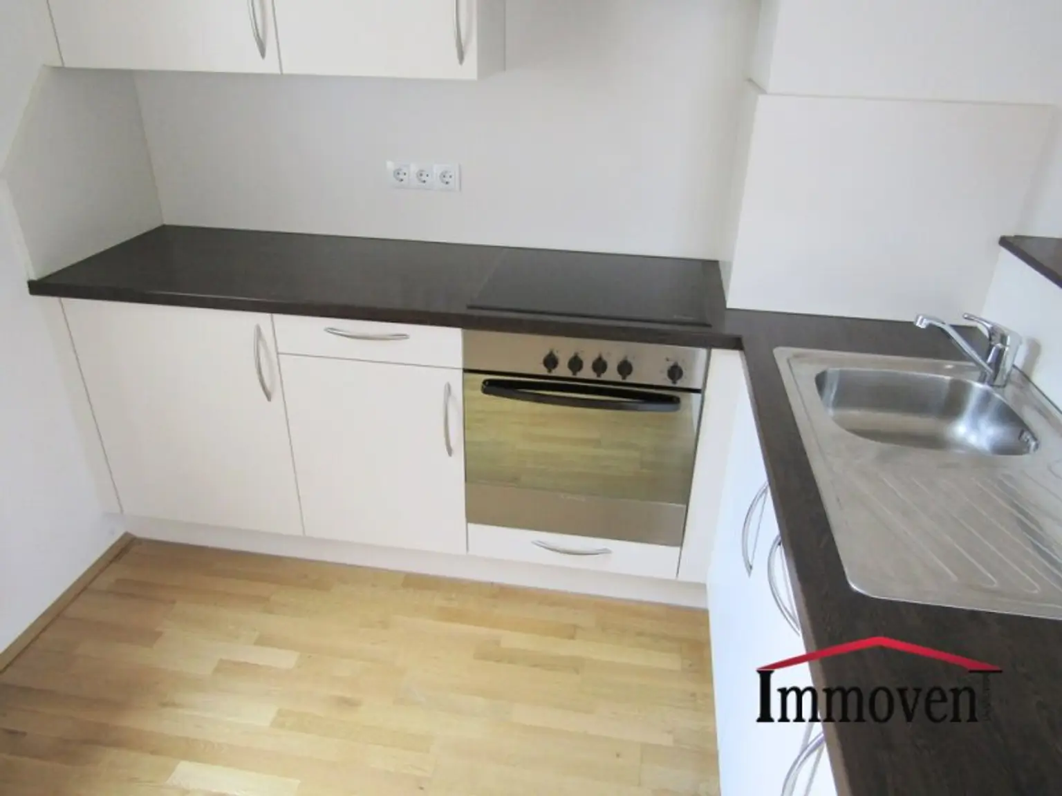 RUHELAGE -  2-Zimmerwohnung mit Balkon! (Mietbeginn 01.03.2026)