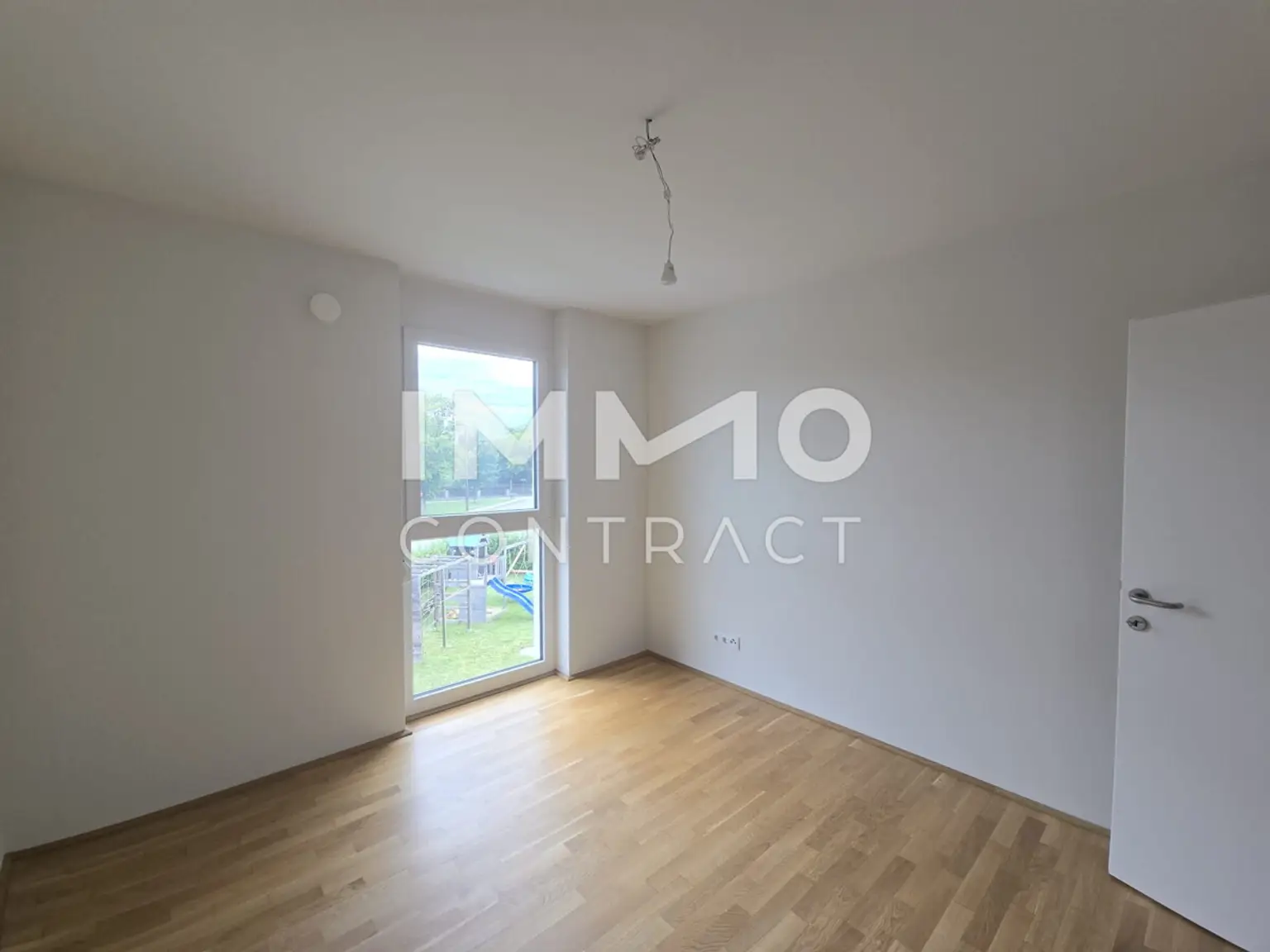 Neuwertige 3 Zimmer Wohnung mit Balkon in zentraler Lage - Harter Straße 86 - Top 08
