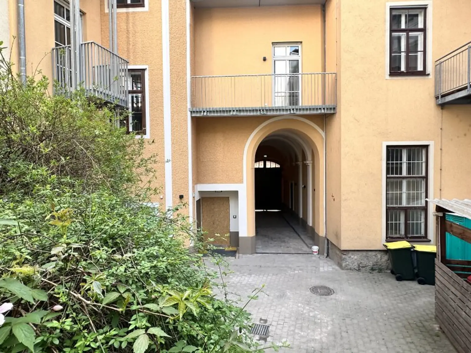 TOP Sanierte Wohnung im Dachgeschoss - Mit Schlossbergaussicht