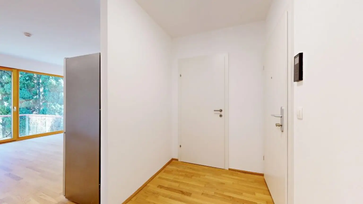 Eingangsbereich mit Abtstellraum