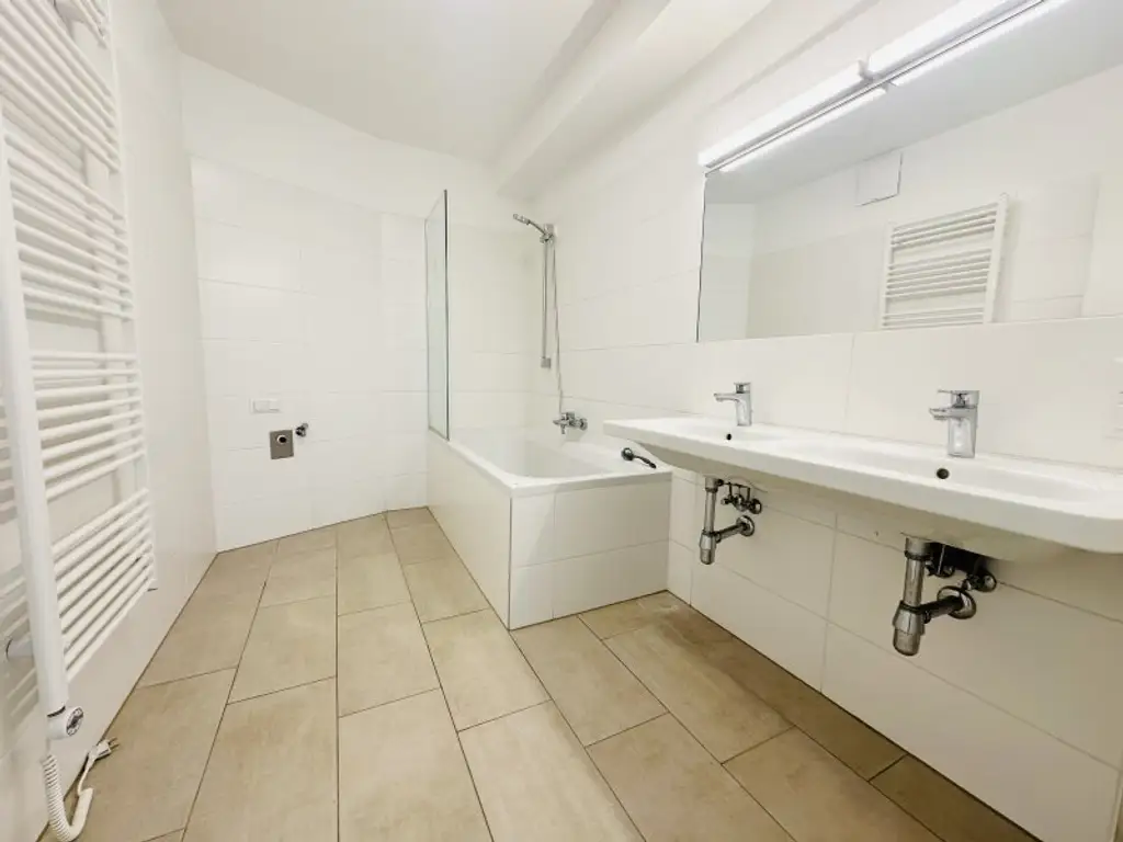 NACHMIETERSUCHE! Wohnen in Floridsdorf – 3-Zimmer-Wohnung mit Balkon - Nähe Shopping City Nord & Klink Floridsdorf!