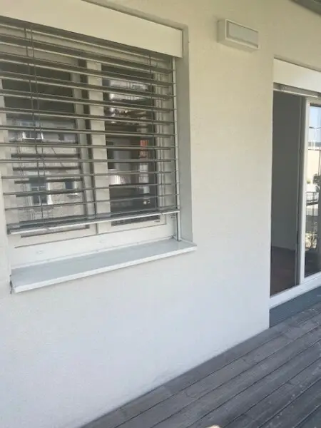 Traumhafte neuwertige 2-Zimmer-Wohnung mit großem Balkon in erstklassiger Lage!