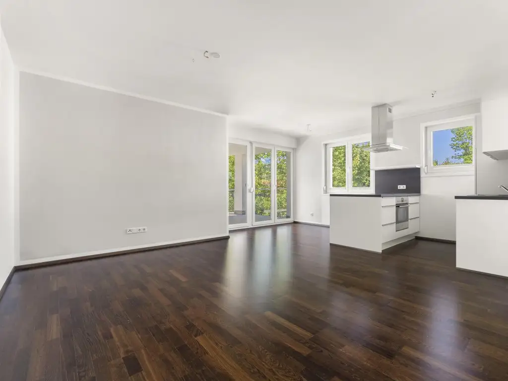 Für Anleger und Eigennutzer: Seenahe, moderne Wohnung mit Terrasse