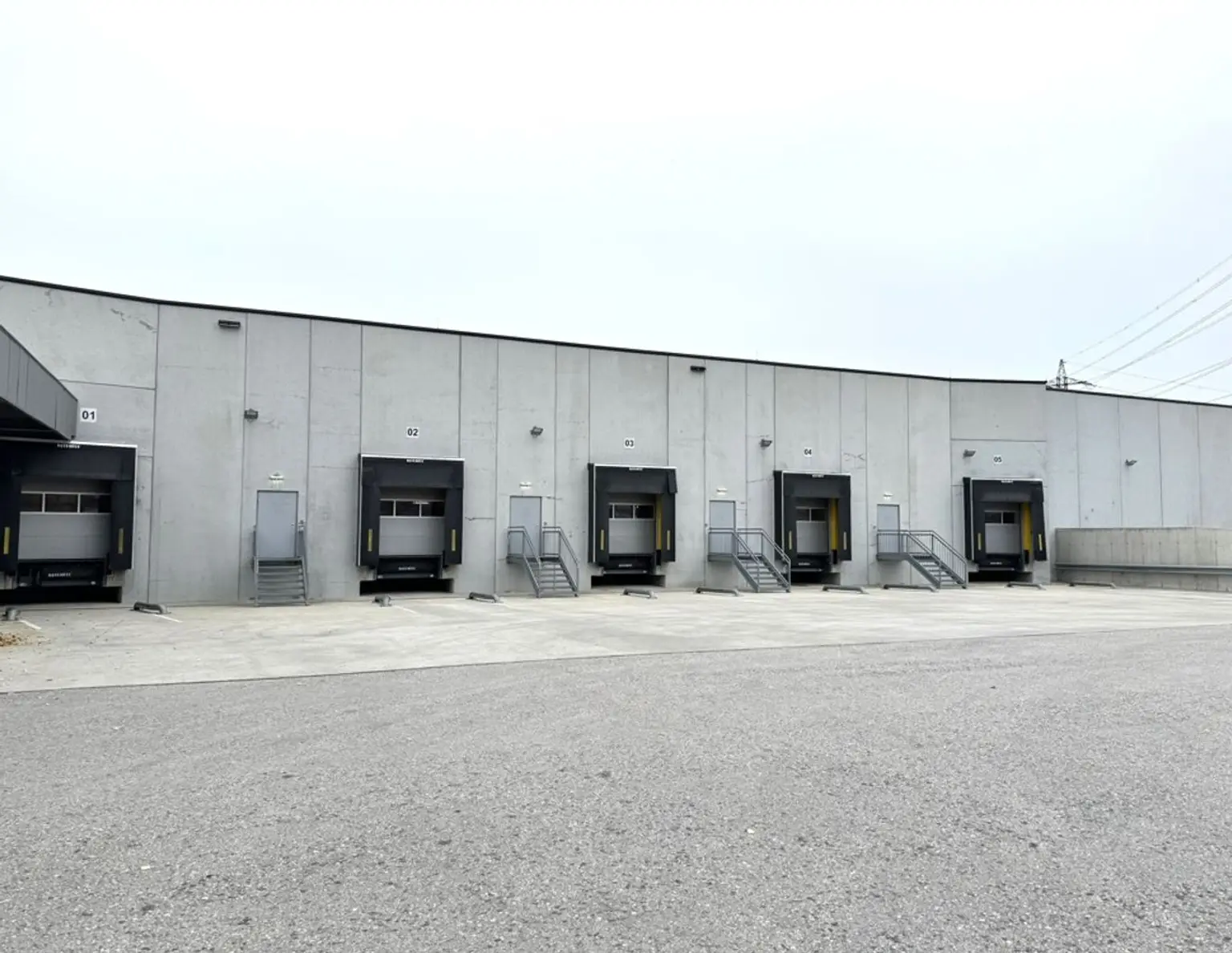 Logistikzentrum im IZ-NÖ-Süd