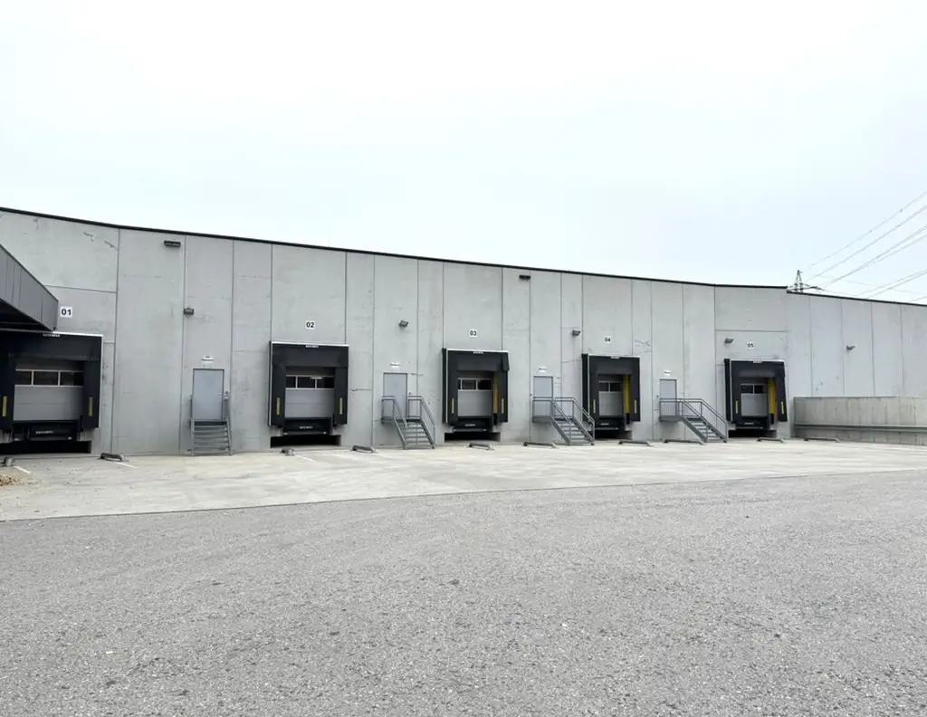 Logistikzentrum im IZ-NÖ-Süd