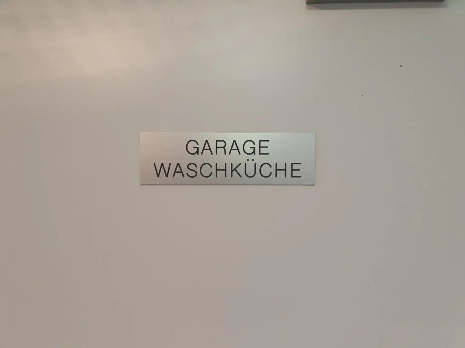 Waschküche und Garage