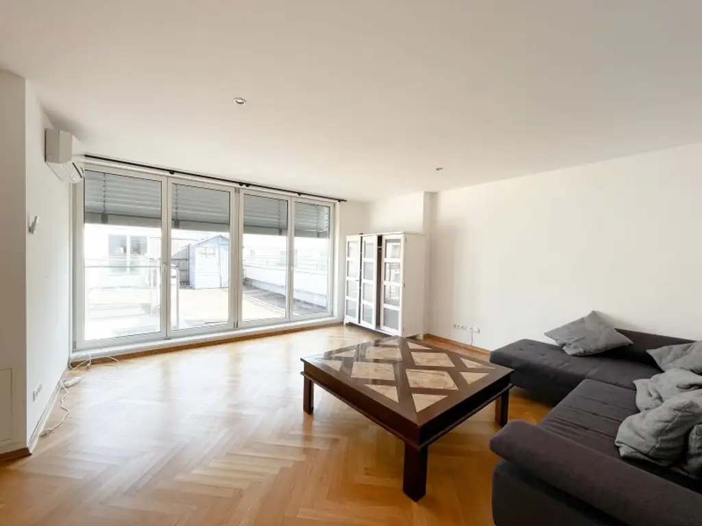 DACHTERRASSENMIETE, Nähe Börse / Rudolfsplatz - teilmöbliert