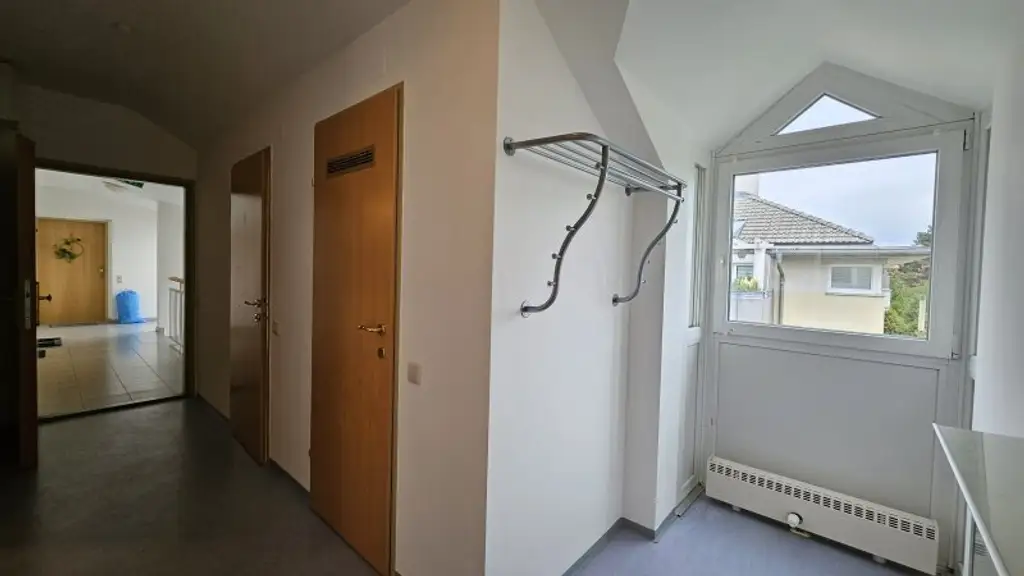 * 3 Zimmer * Wiener Stadtgrenze * Balkon/Loggia * KFZ Garagenplatz *