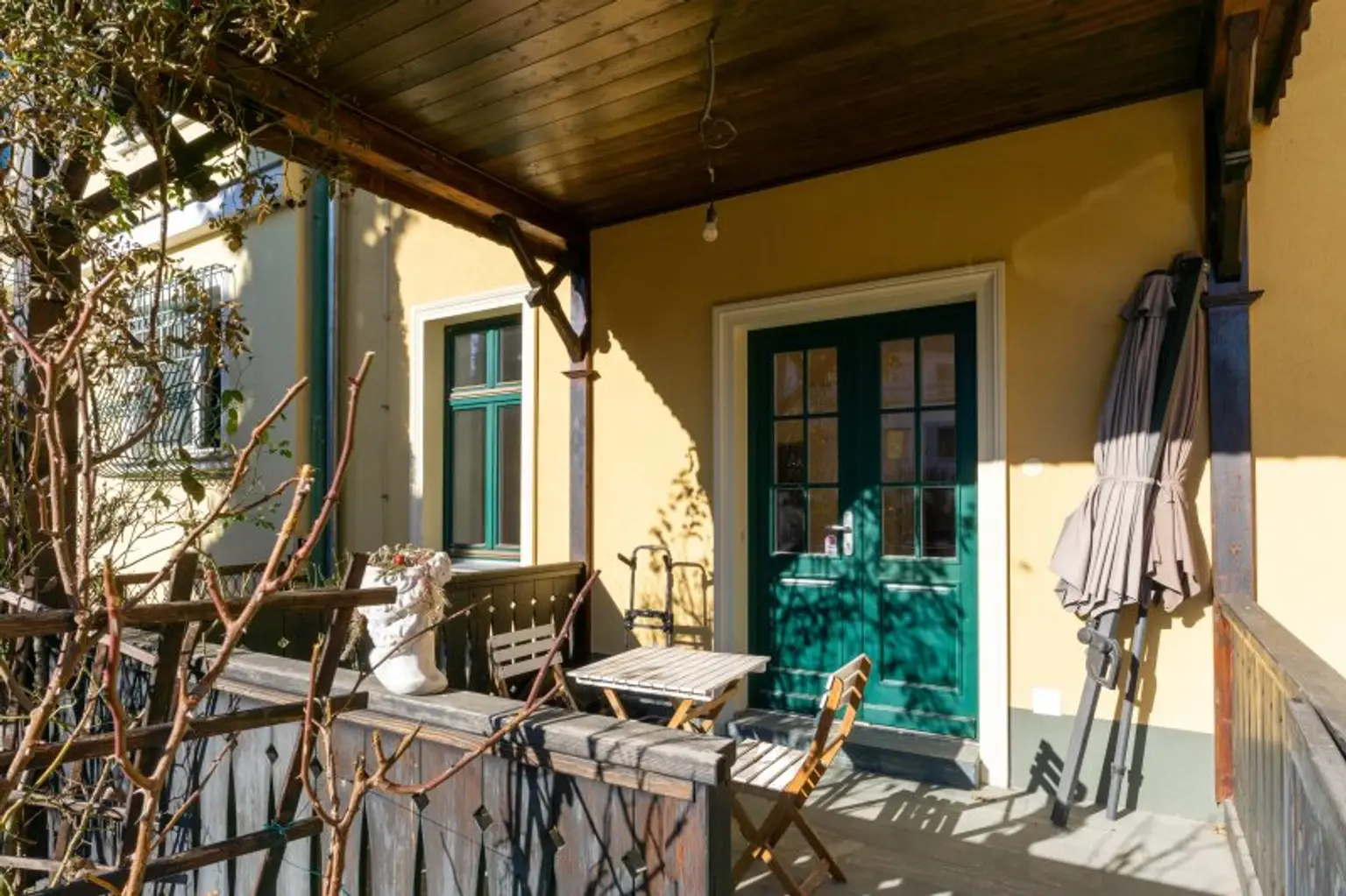 Veranda mit Sitzmöglichkeit Top 2