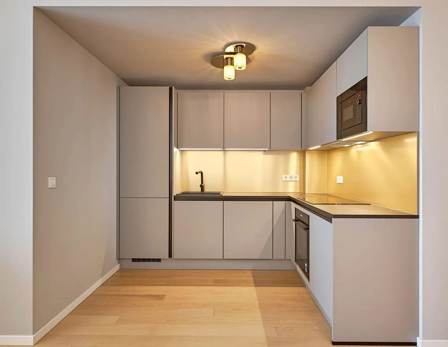 Das KAYSER - Vienna Downtown 3-Zimmer Wohnung mit Blick über den Donaukanal