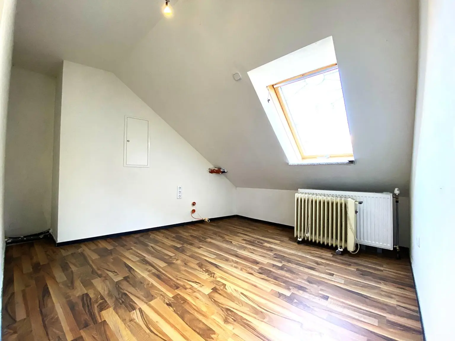 SANIERTE WOHLFÜHLOASE!       Haus in sonniger, ruhiger Lage | Berndorf