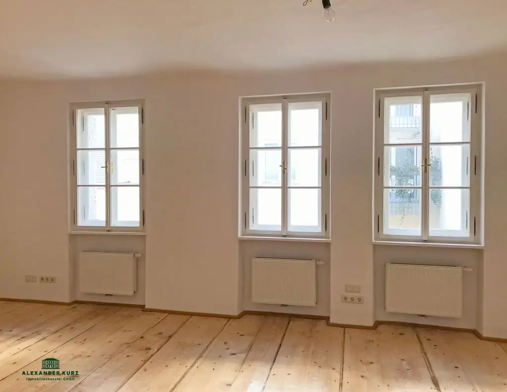 Kleine gewerbliche Einheit im Herzen der Linken Salzburger Altstadt