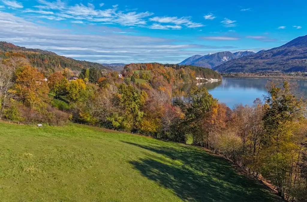 Traumgrundstück für Individualisten in sonnenverwöhnter Lage