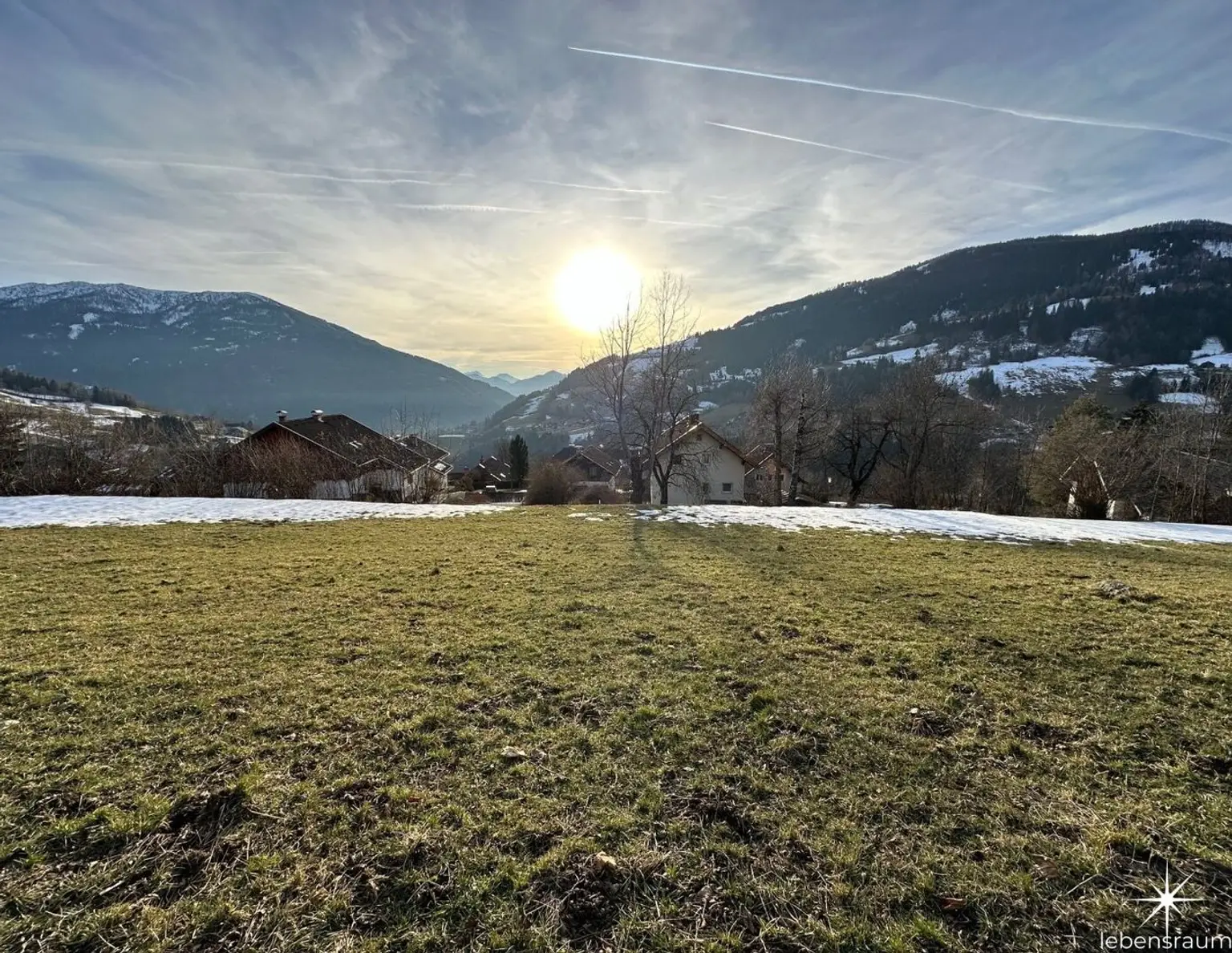 Vom Grundstück zum Eigenheim. Sonniges Baugrundstück in Kaning. Atemberaubender Ausblick.